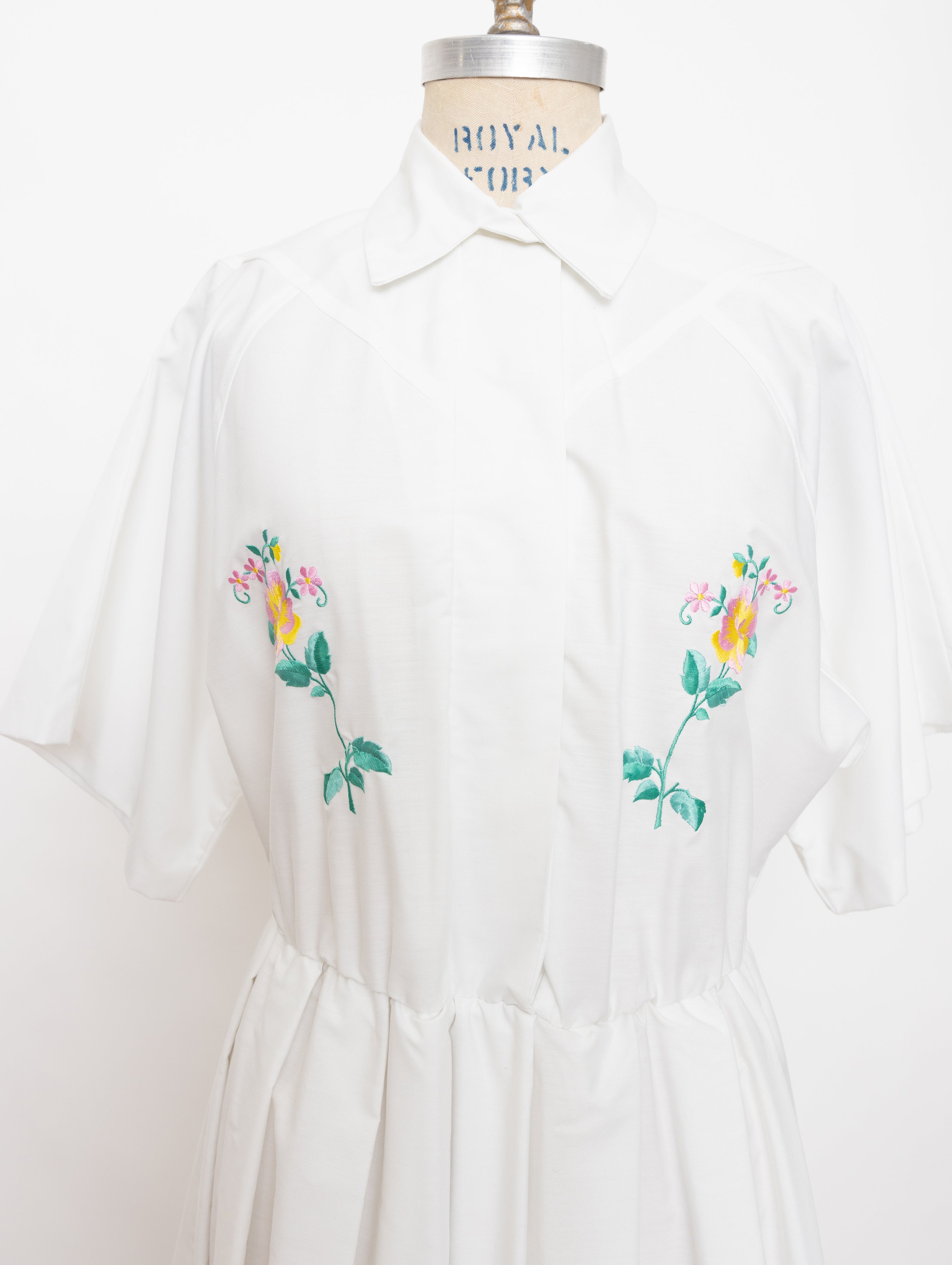1980s Eileen Scott Dallas white dress with floral detail 4