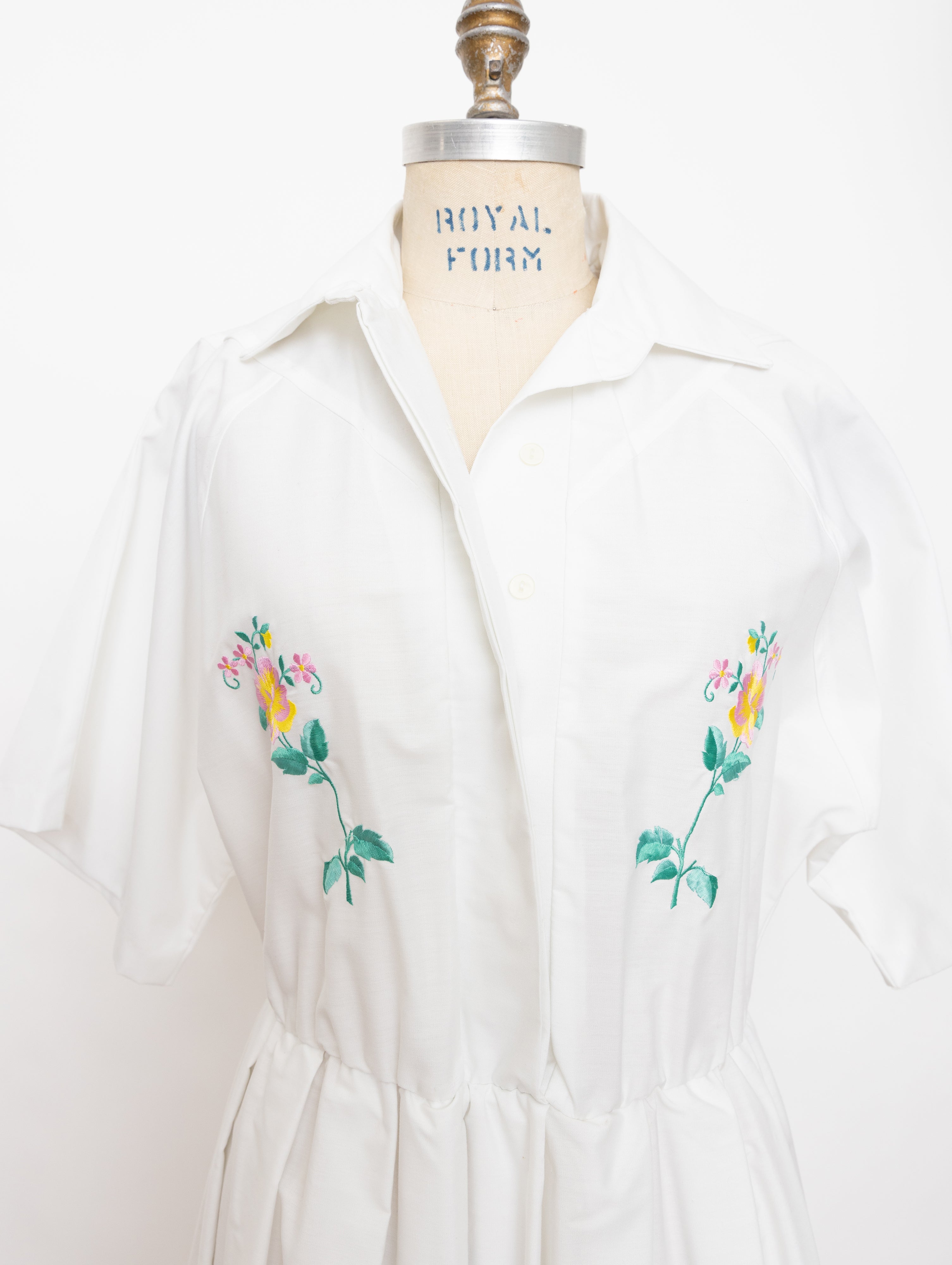 1980s Eileen Scott Dallas white dress with floral detail 5