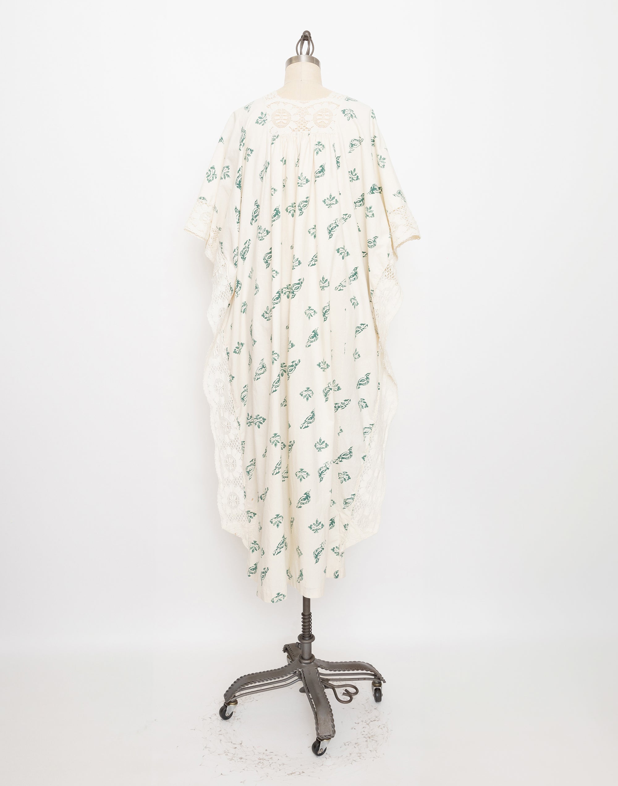 70s/80s cream and green bird print caftan