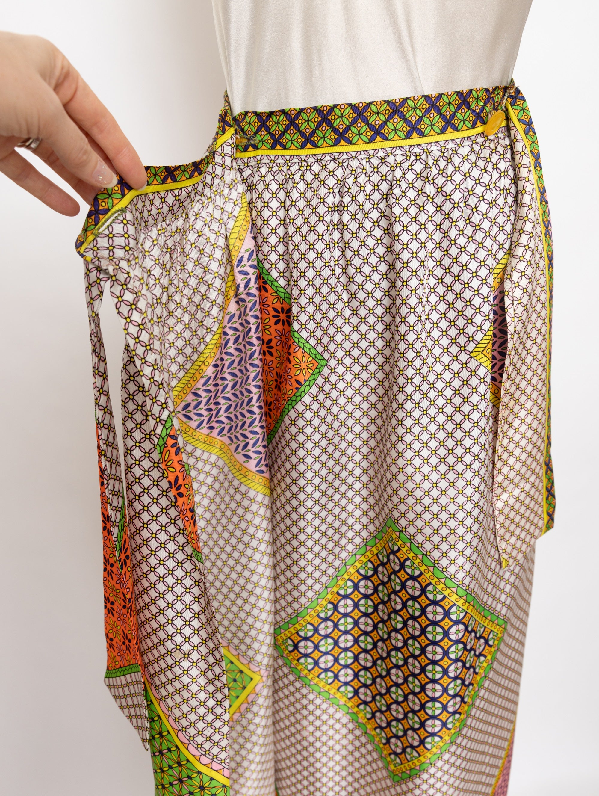 70s leisure mode patterned maxi skirt