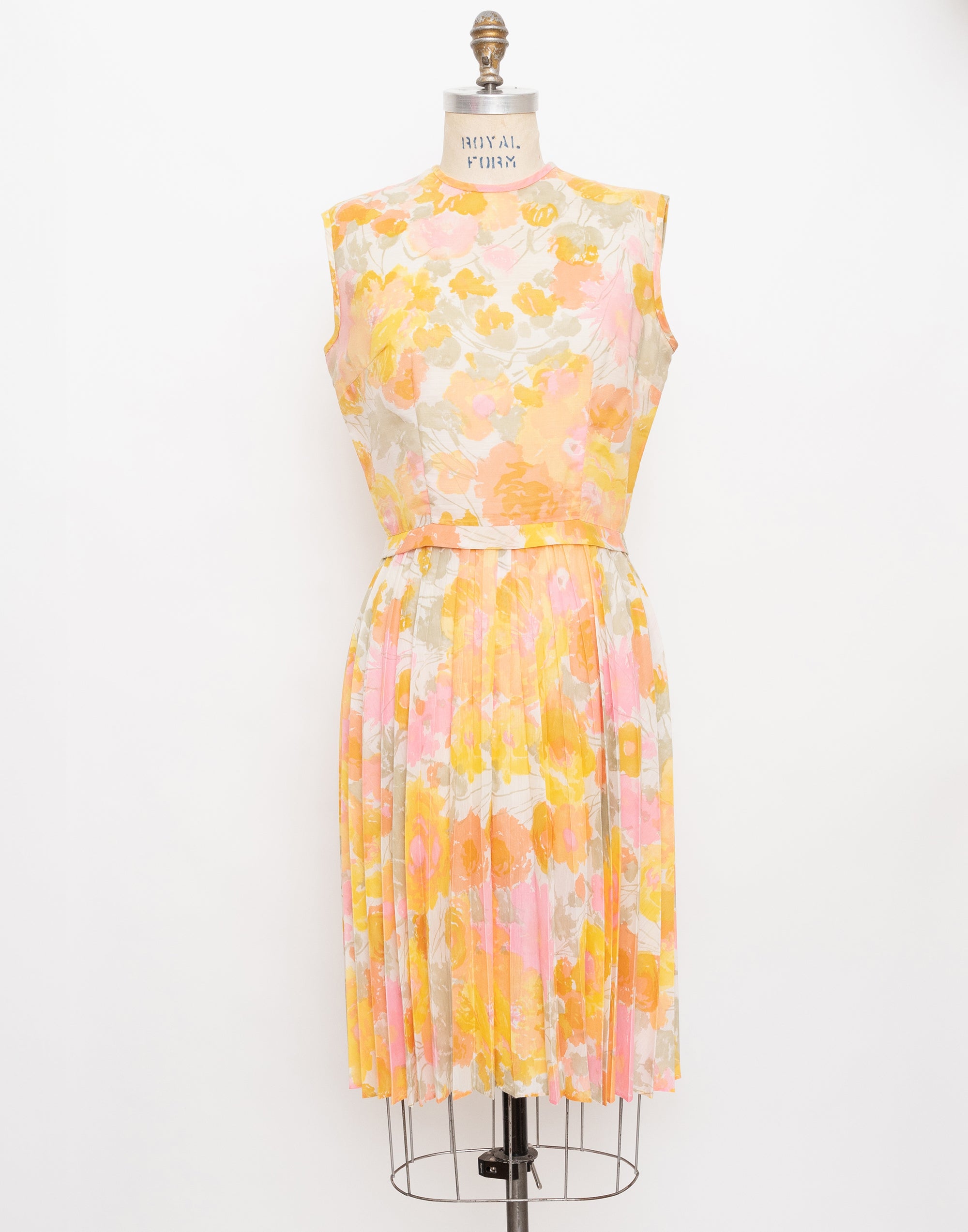 60s/70s peach and pink floral sleeveless pleated dress