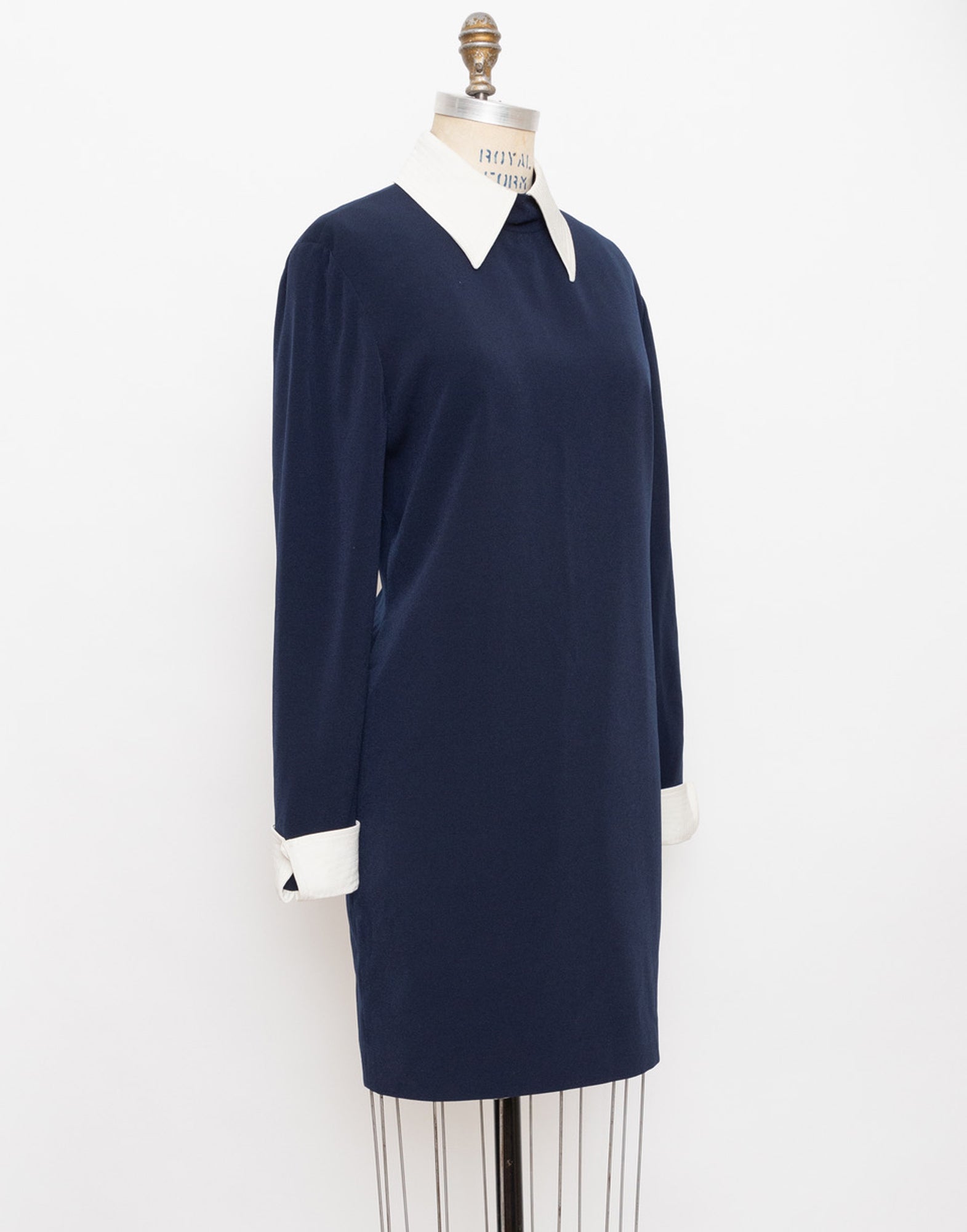 90s Rena Rowan for Saville navy long sleeve dress white pointy collar + cuffs 2