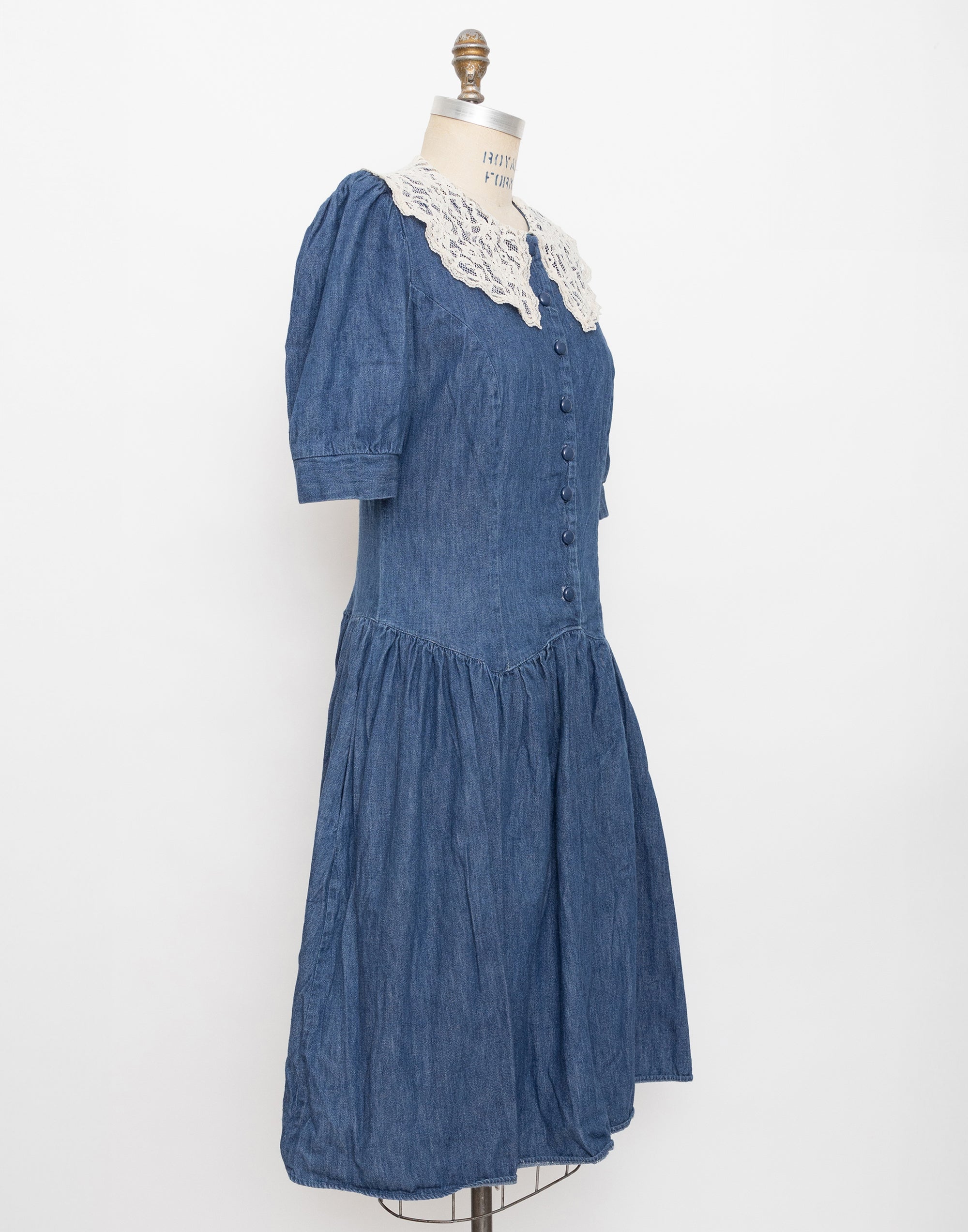 90s denim short sleeve dress with lace collar