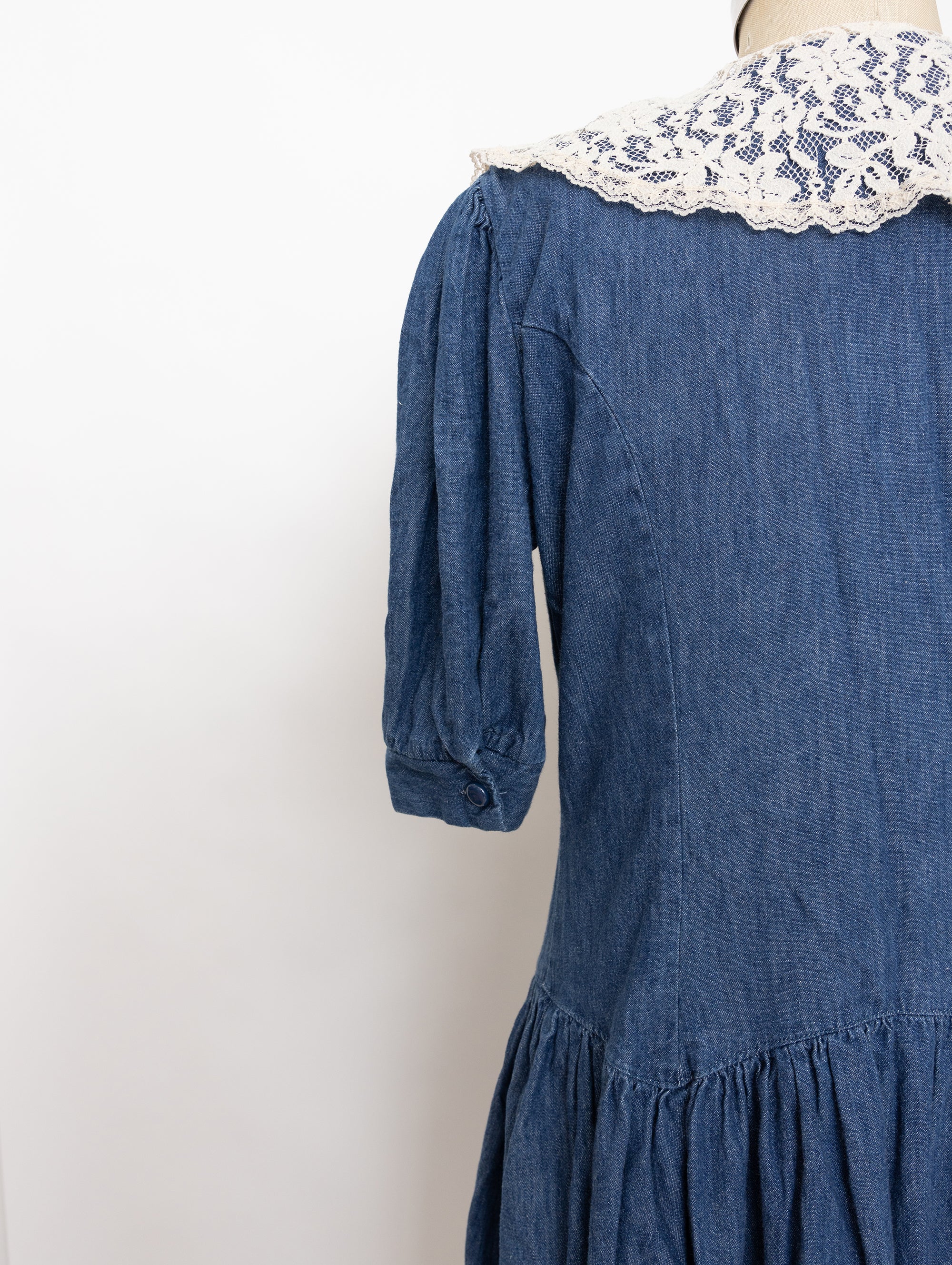 90s denim short sleeve dress with lace collar