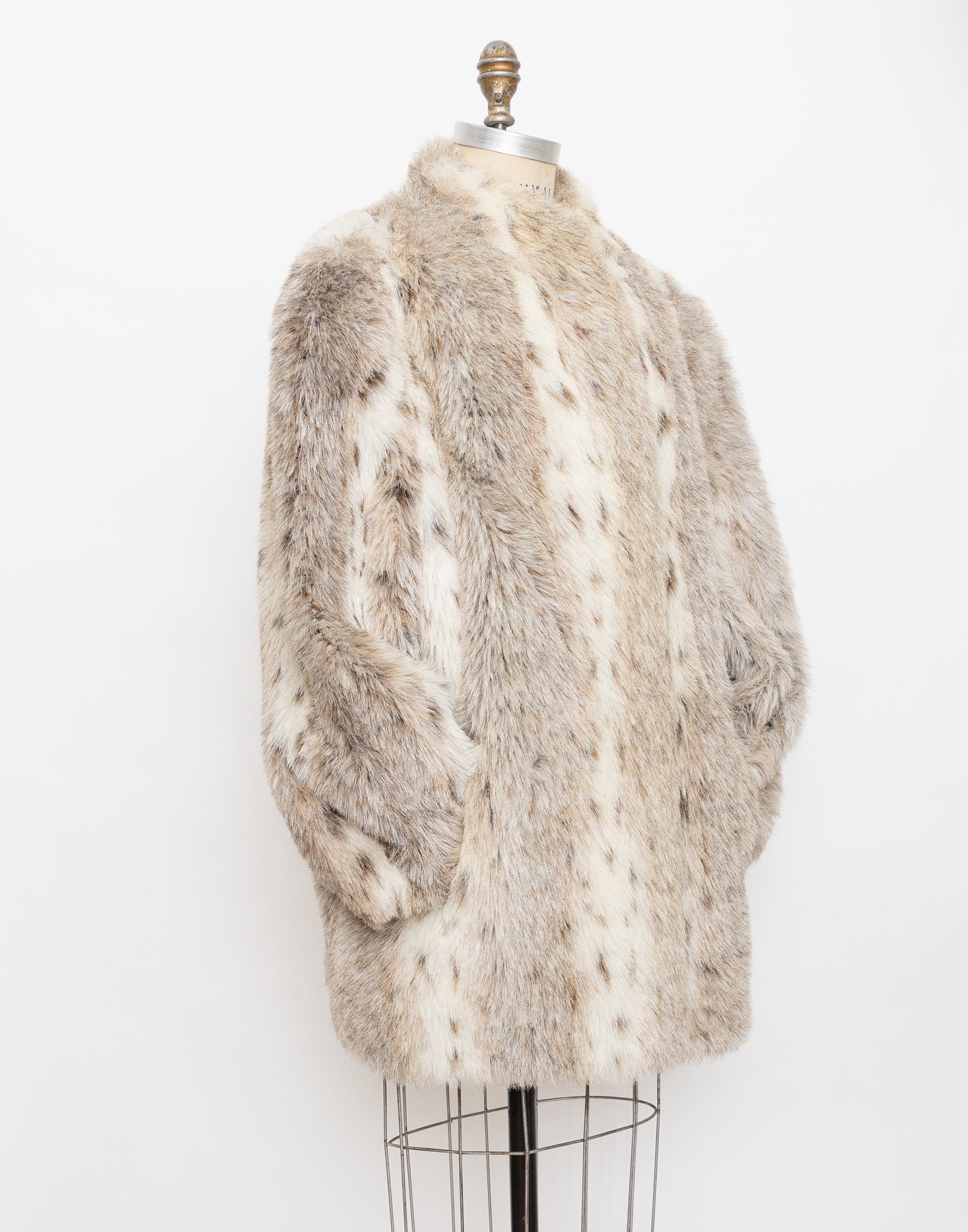 70s light beige white faux fur coat