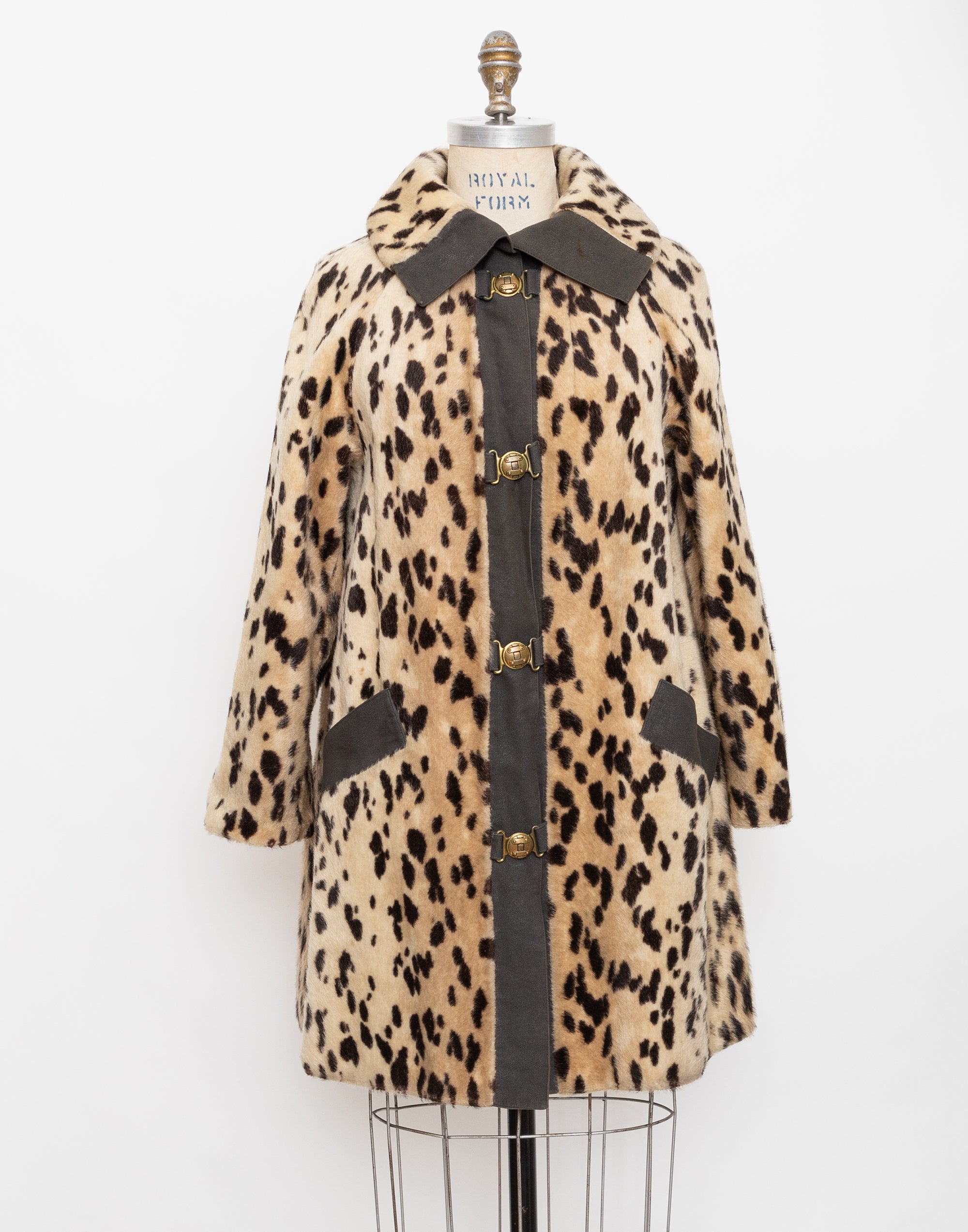 70s safari sportowne faux fur cheetah print coat