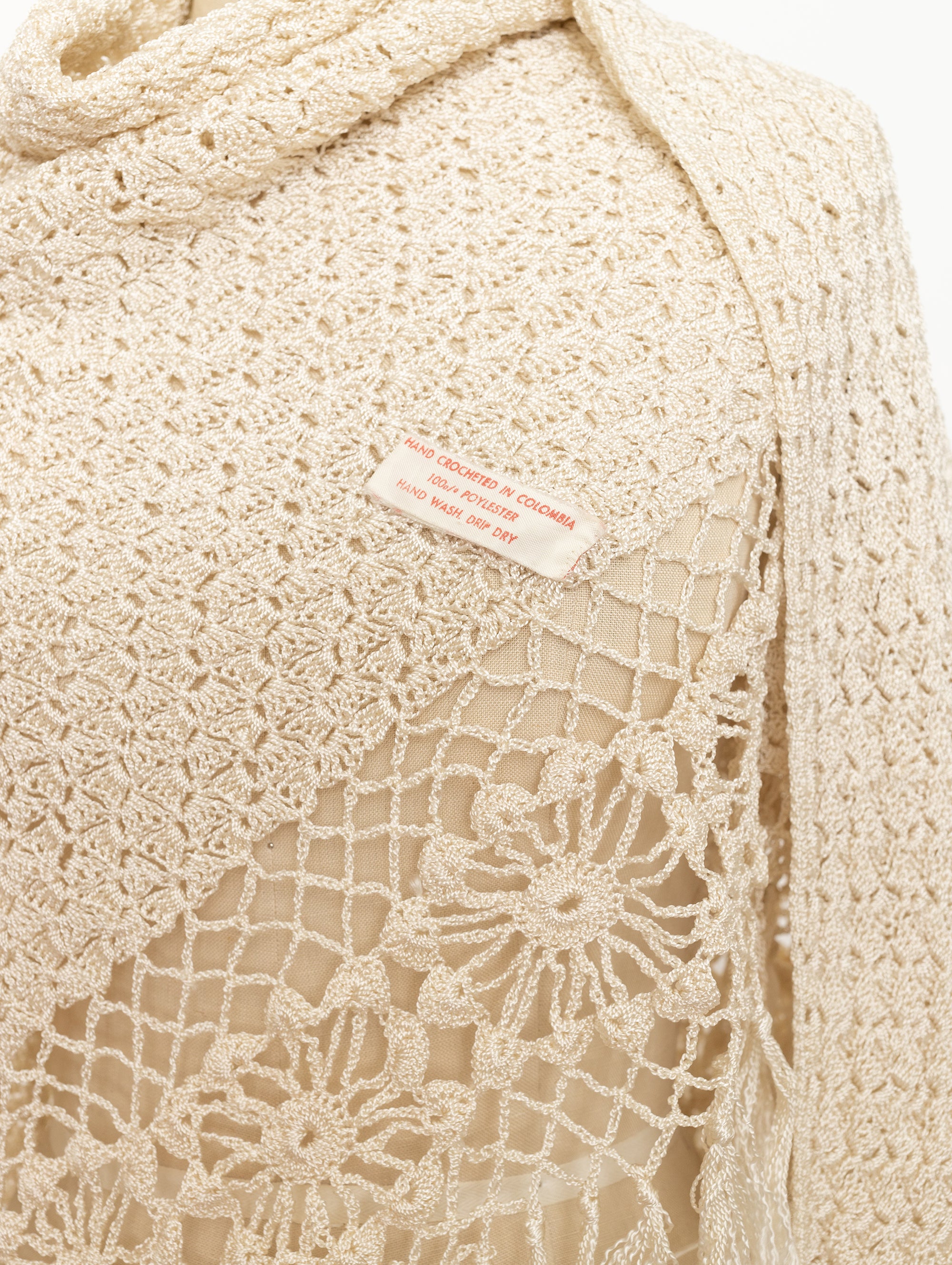 70s cream crochet fringe wrap