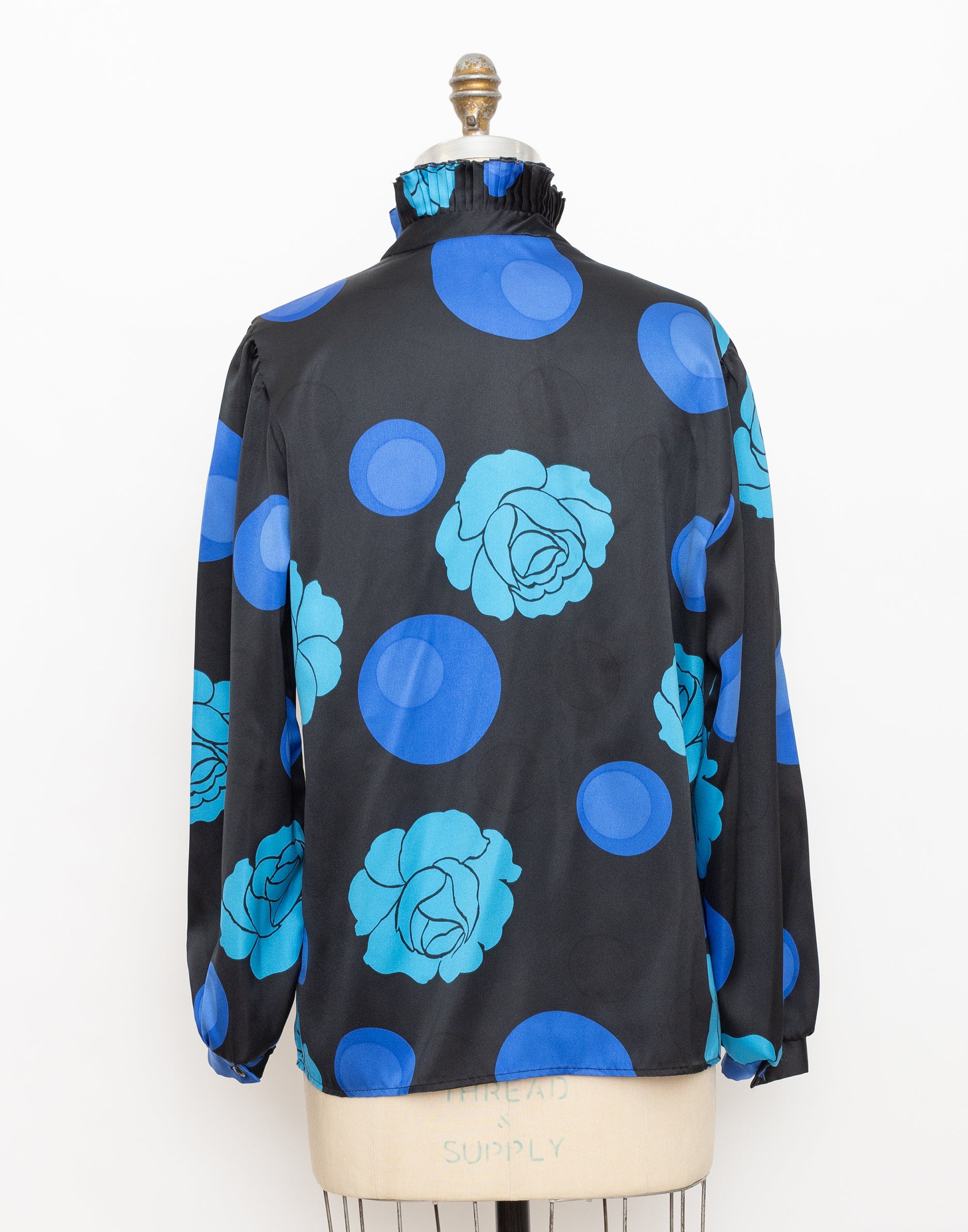 90s black and blue floral print blouse with ruffle collar