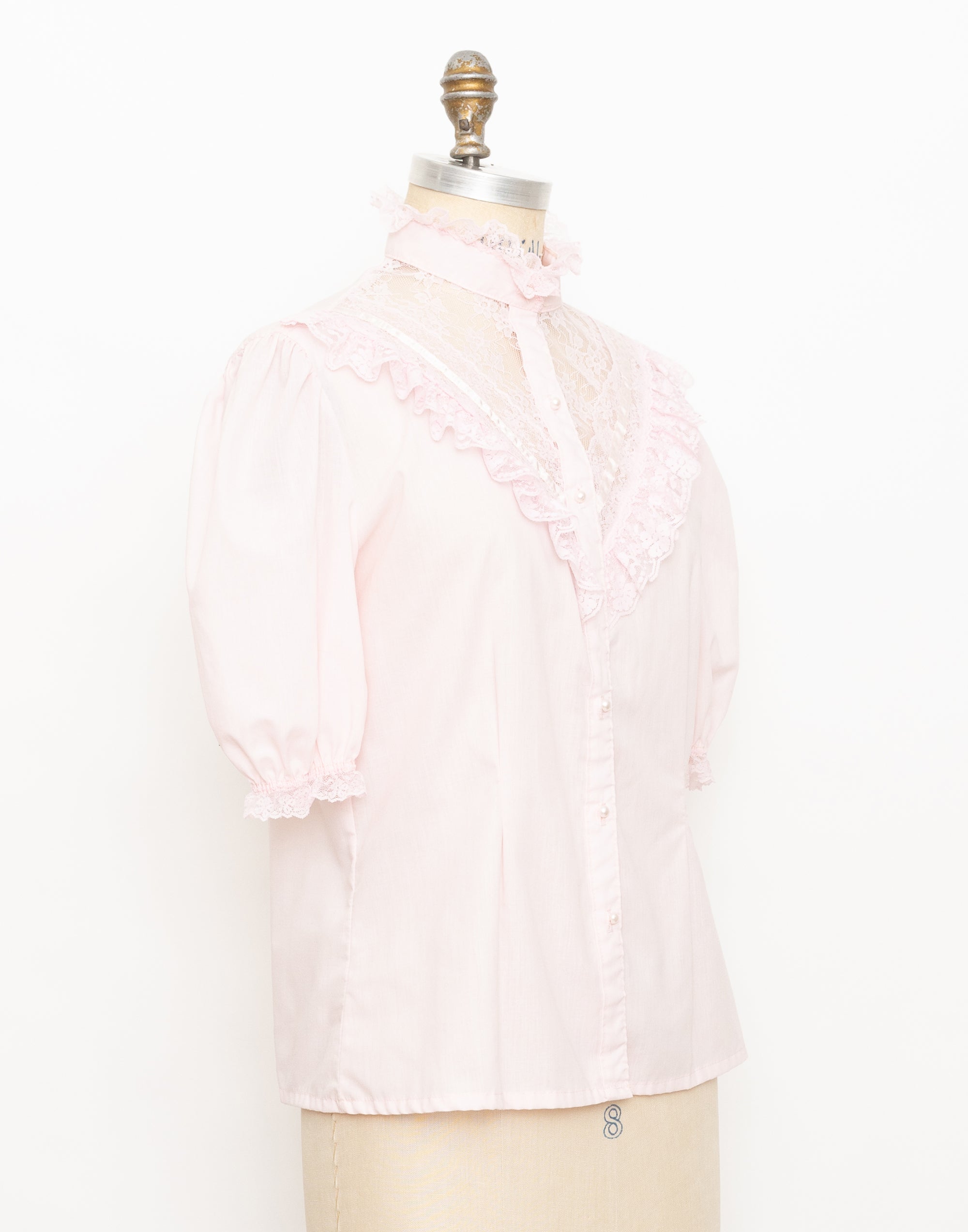 1980s light pink ruffled lace short slight puff sleeve top 2