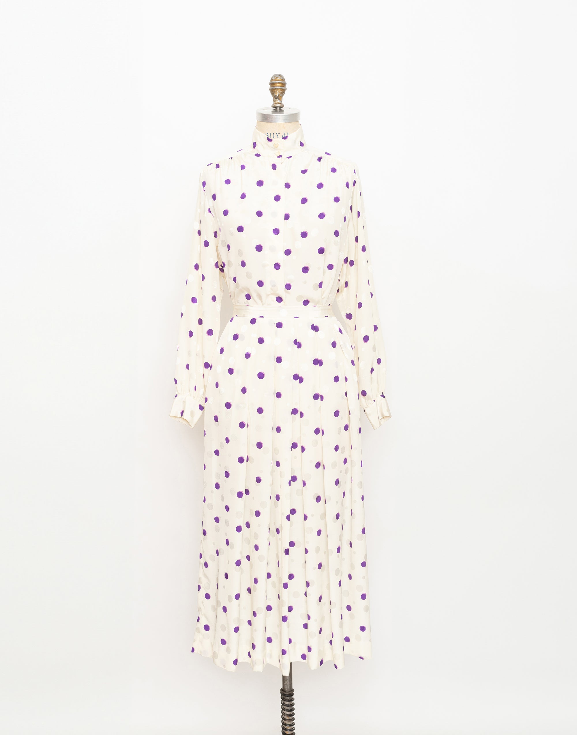 80s cream and purple polka dot set