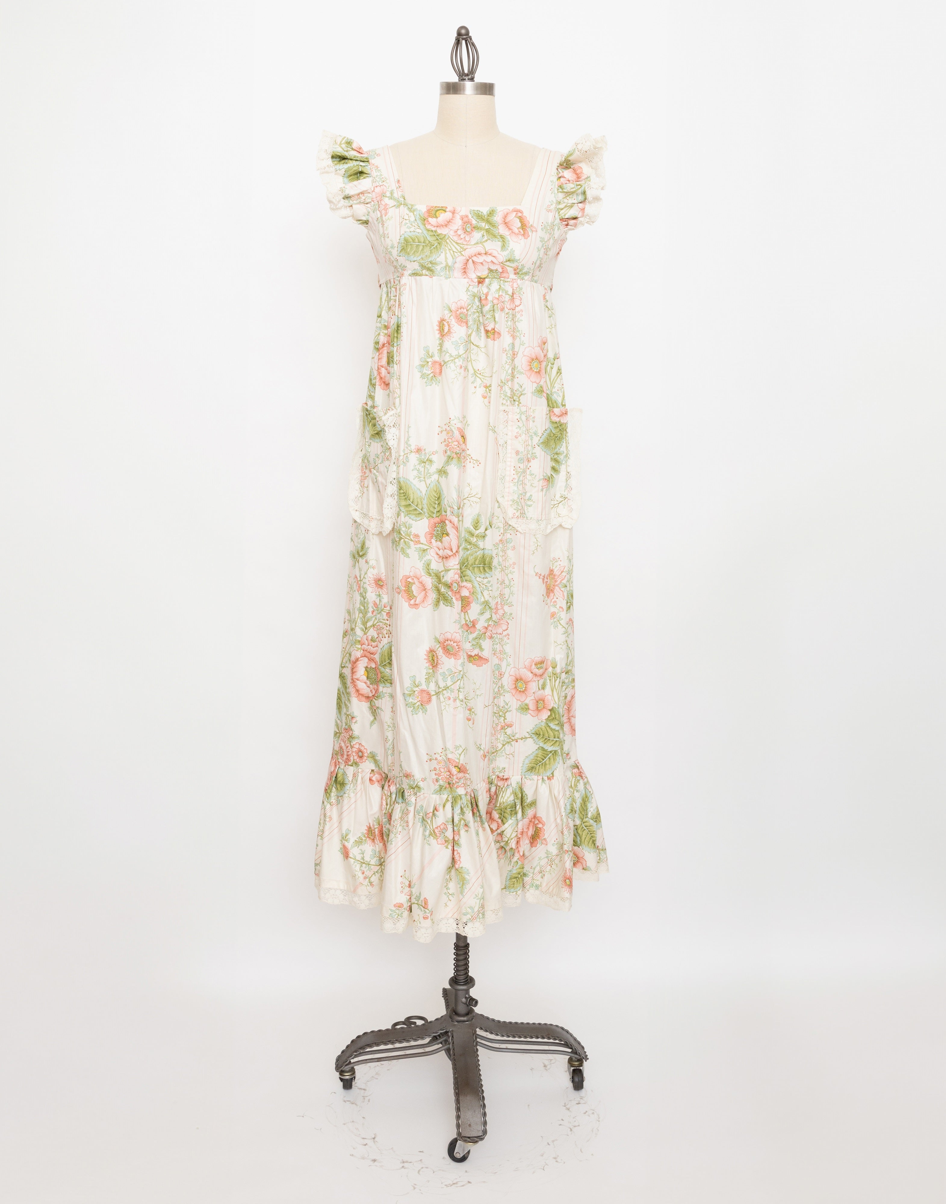 70s handmade cottagecore floral cream dress