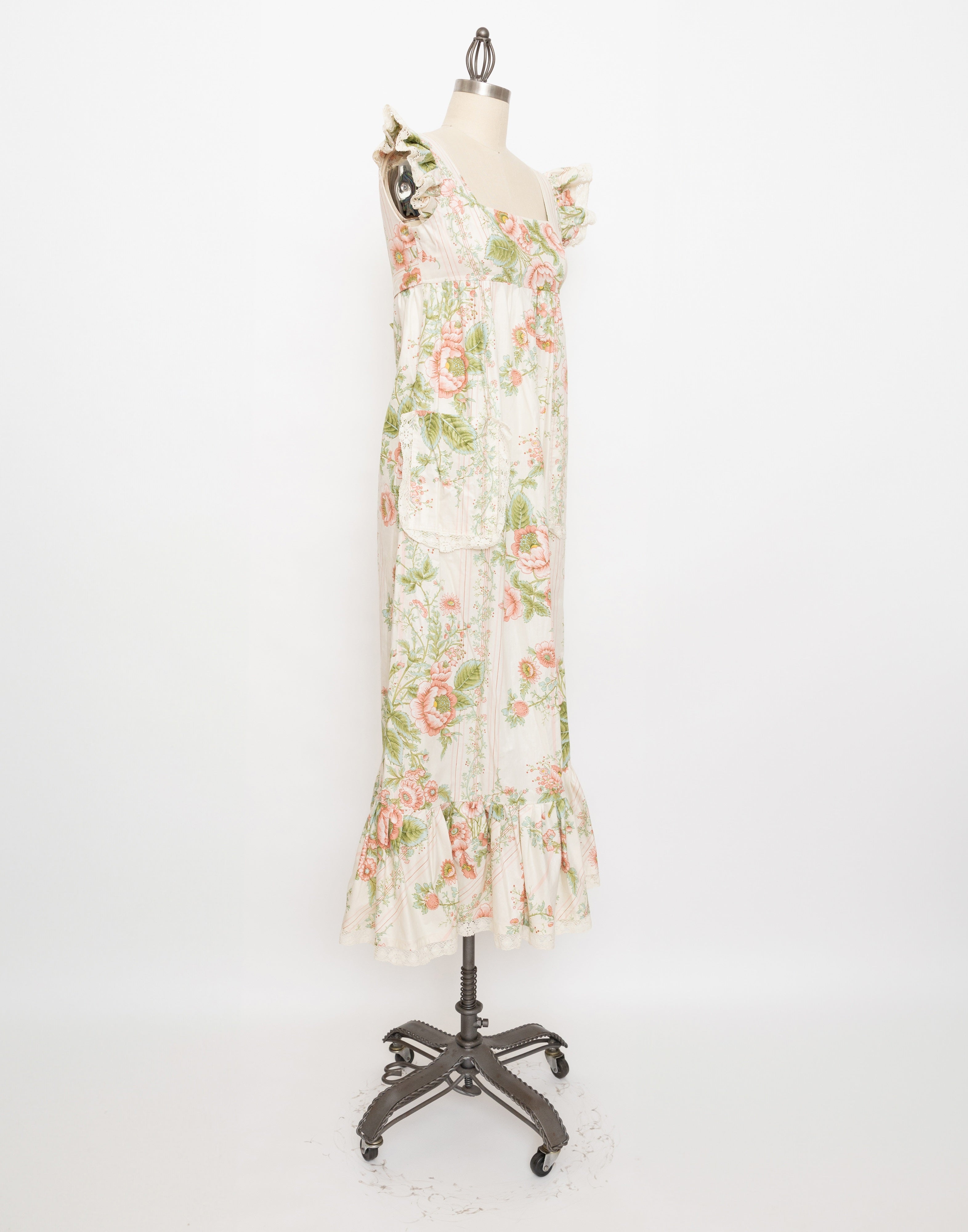 70s handmade cottagecore floral cream dress