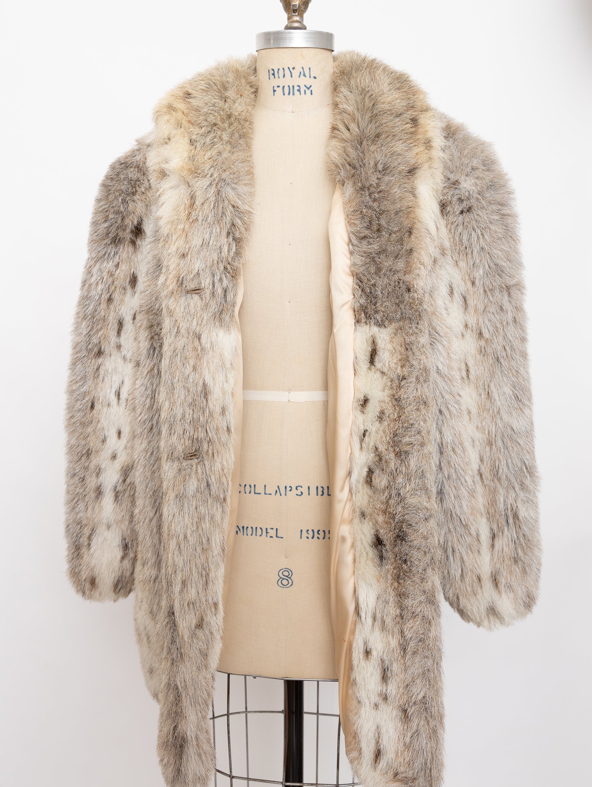 70s light beige white faux fur coat