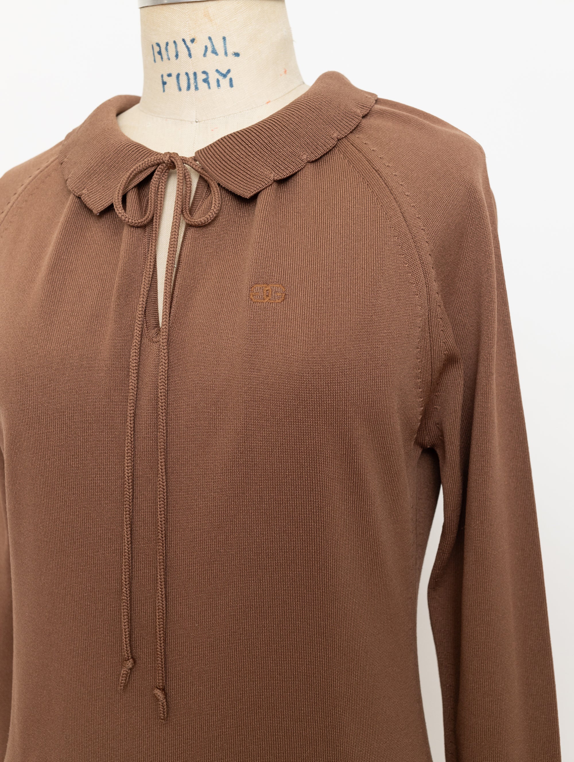 80s givenchy sport brown lightweight long sleeve sweater
