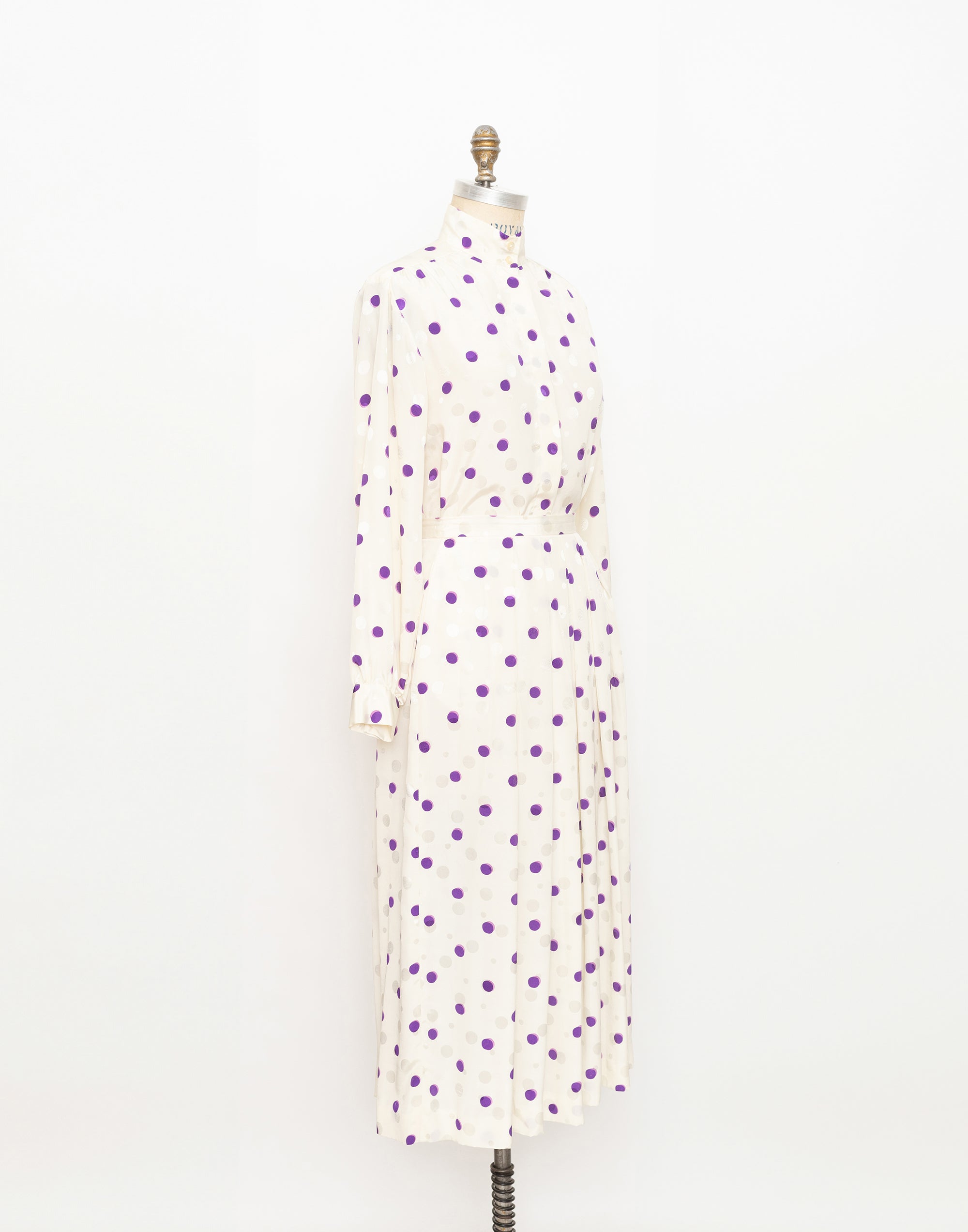 80s cream and purple polka dot set
