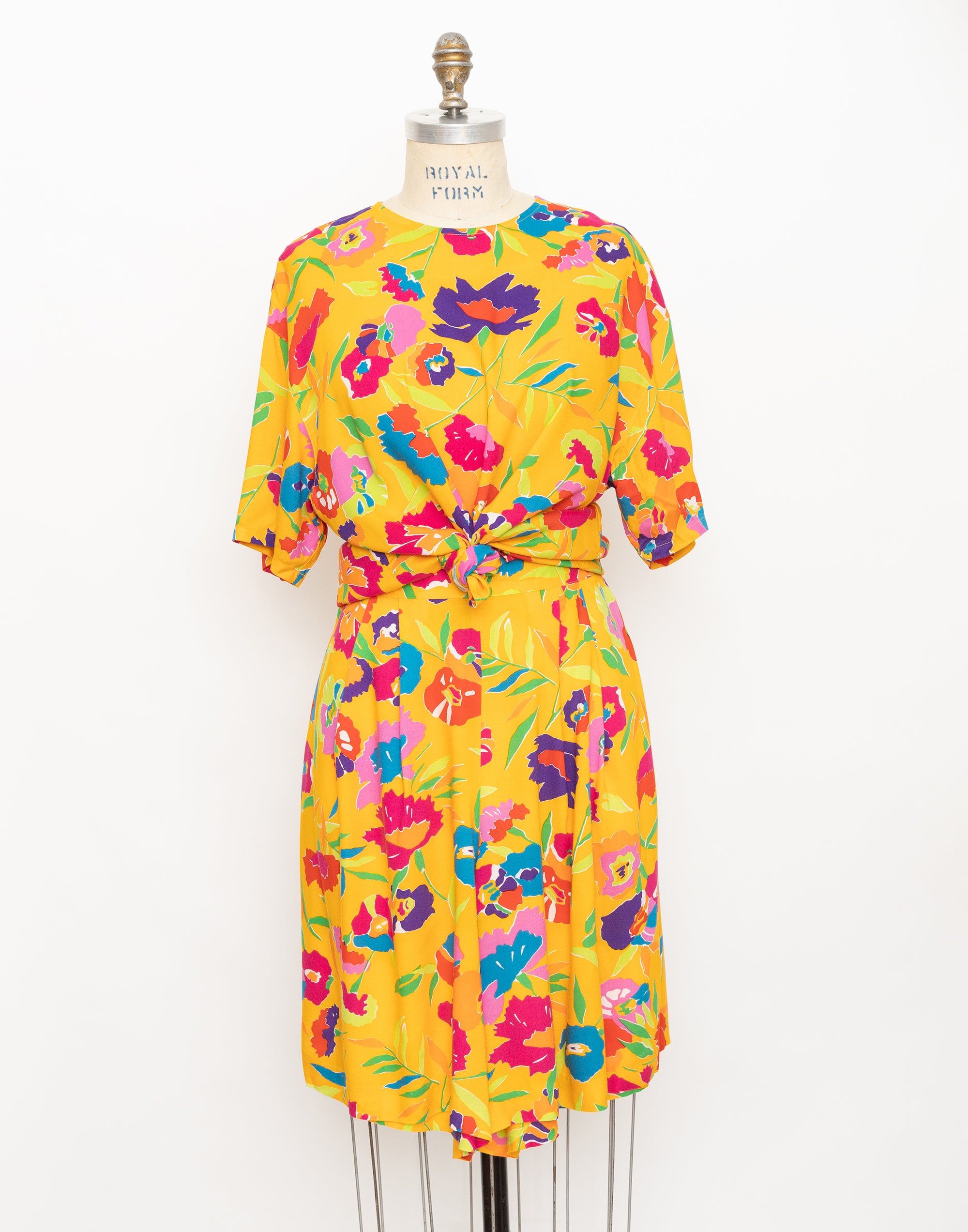 90s ib diffusion mustard multicolored abstract floral casual rayon top + shorts set